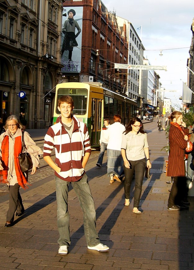 Downtown Helsinki Sept 6 2009.jpg